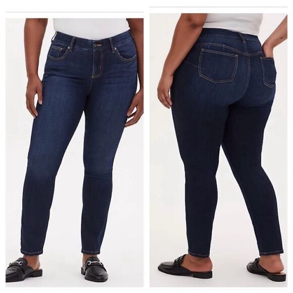 TORRID PREMIUM BOMBSHELL SKINNY JEAN - Picture 1 of 10